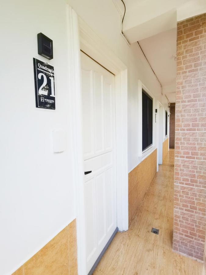 Nomadsmnl Hostel Paranaque City エクステリア 写真